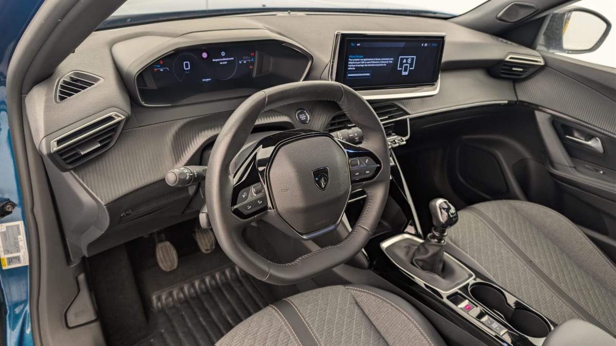 Peugeot 2008 - Image 15