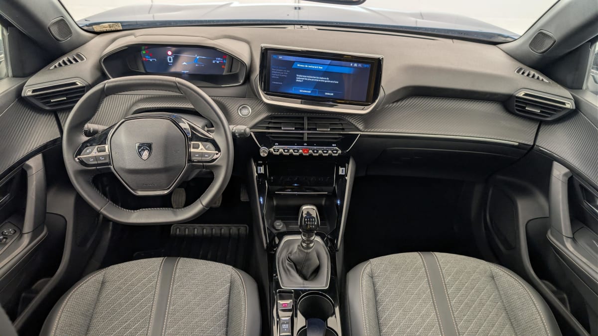 Peugeot 2008 - Image 13