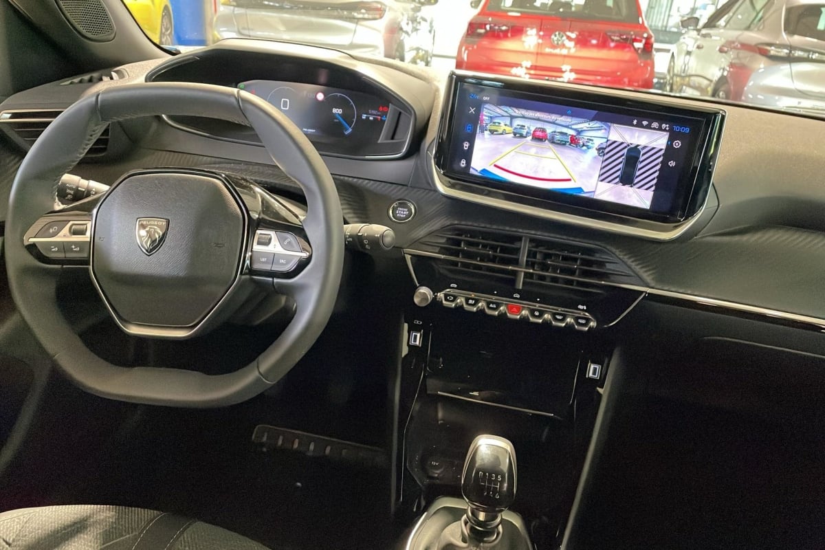 Peugeot 2008 - Image 12