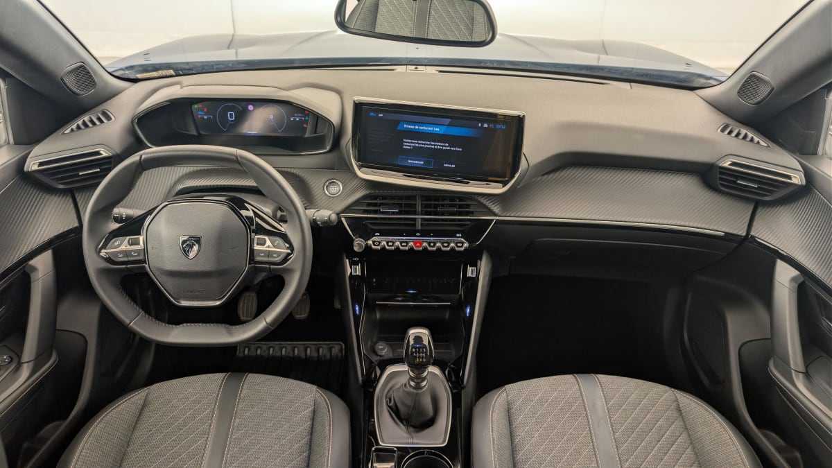 Peugeot 2008 - Image 13