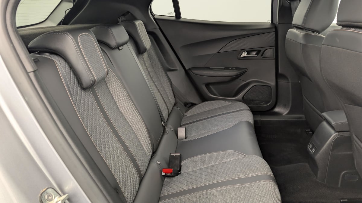 Peugeot 2008 - Image 10