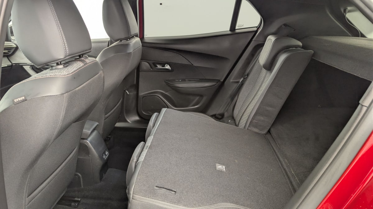 Peugeot 2008 - Image 12