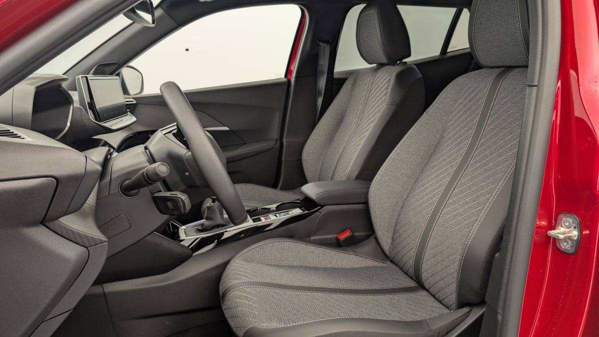 Peugeot 2008 - Image 15