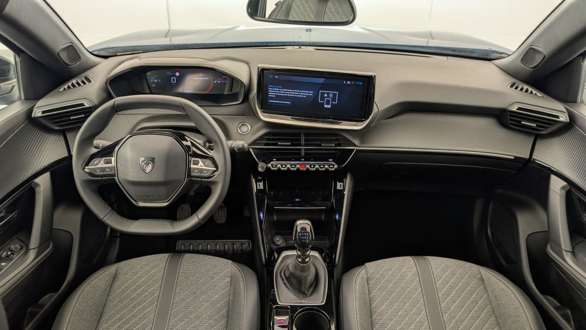 Peugeot 2008 - Image 13