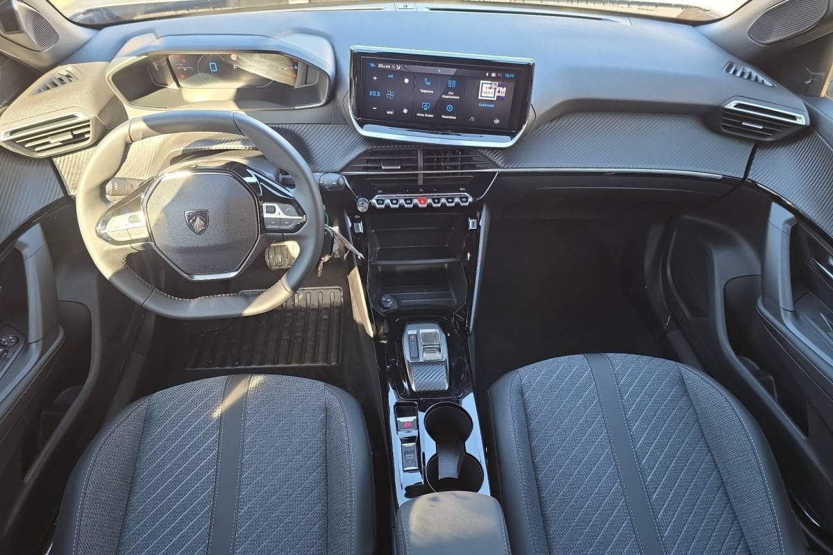 Peugeot 2008 - Image 12