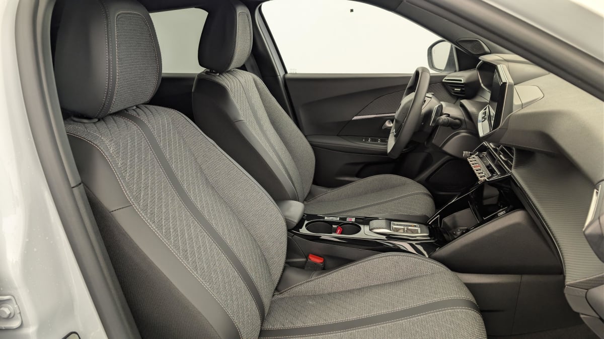 Peugeot 2008 - Image 9