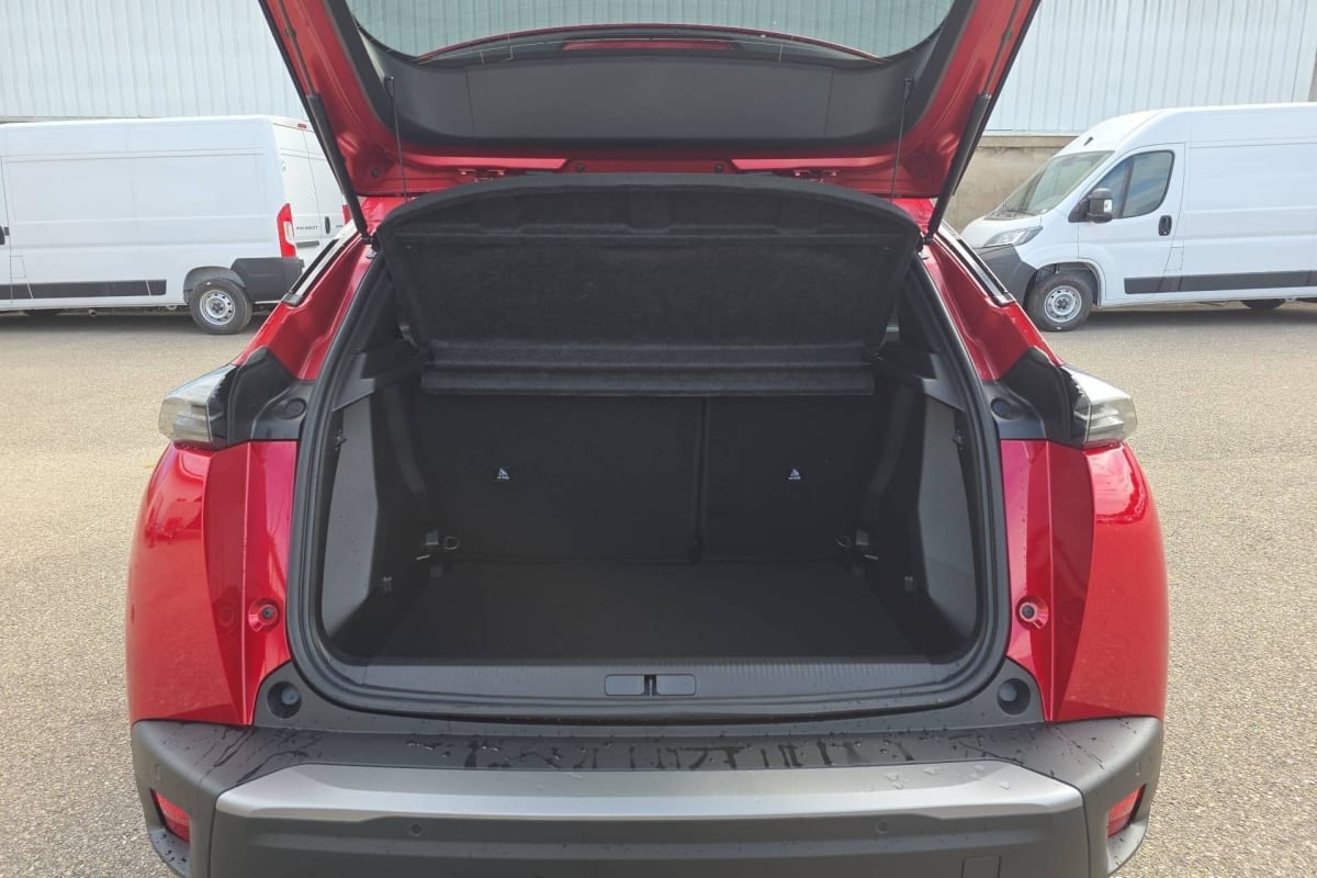 Peugeot 2008 - Image 11