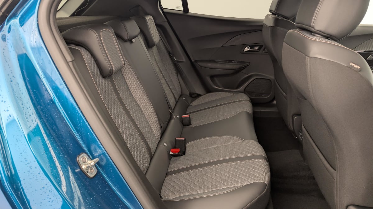 Peugeot 2008 - Image 10