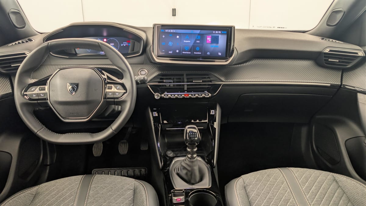 Peugeot 2008 - Image 13