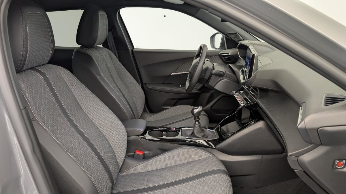 Peugeot 2008 - Image 9