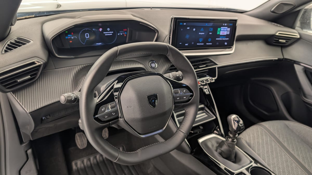 Peugeot 2008 - Image 15