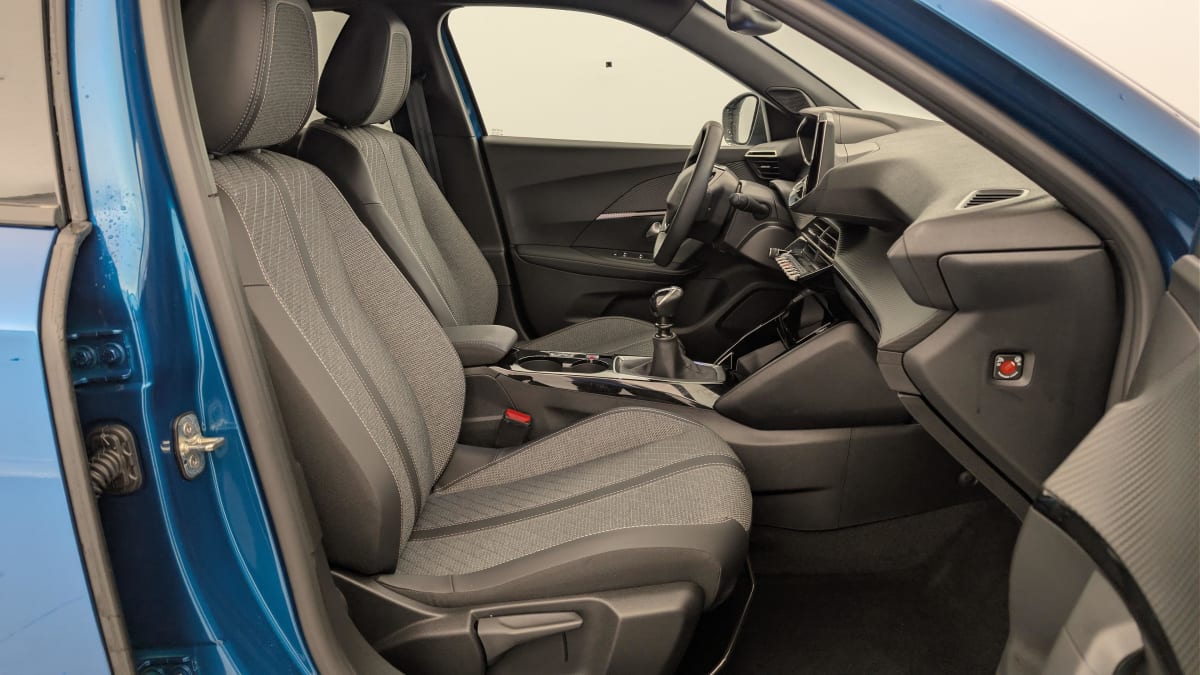 Peugeot 2008 - Image 9