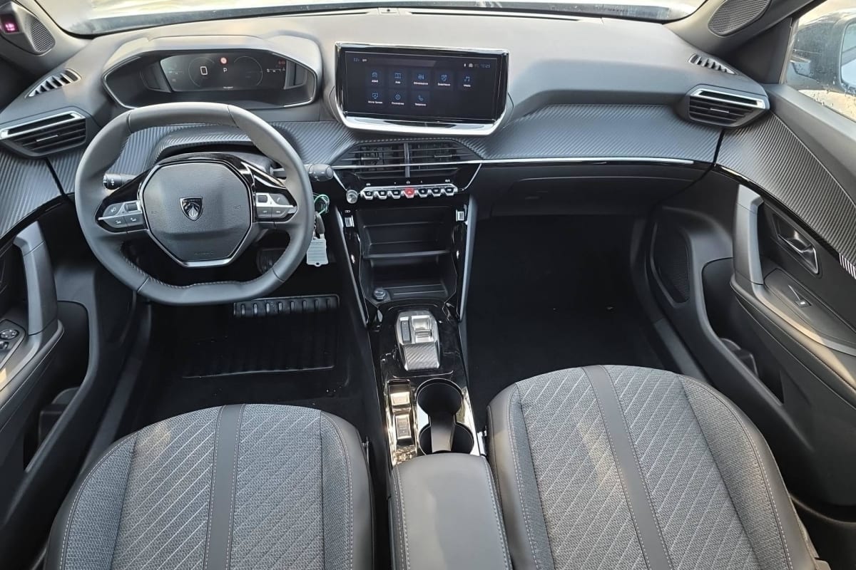 Peugeot 2008 - Image 12