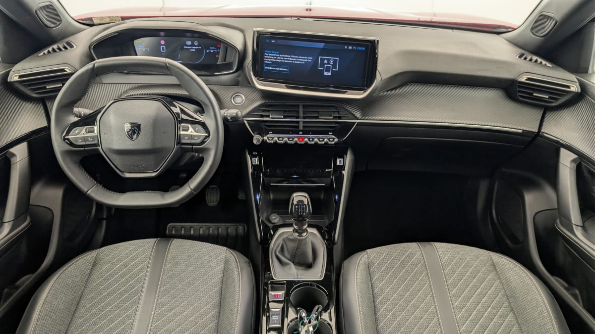 Peugeot 2008 - Image 13