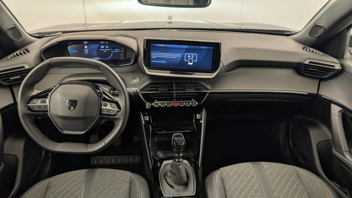 Peugeot 2008 - Image 13
