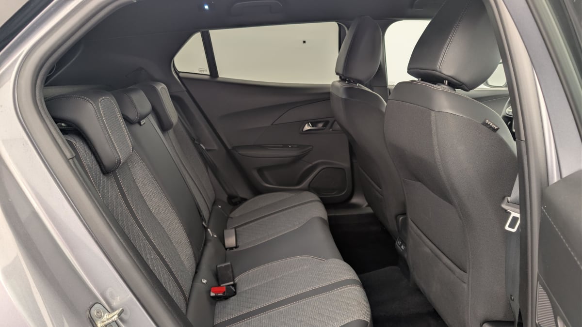 Peugeot 2008 - Image 10