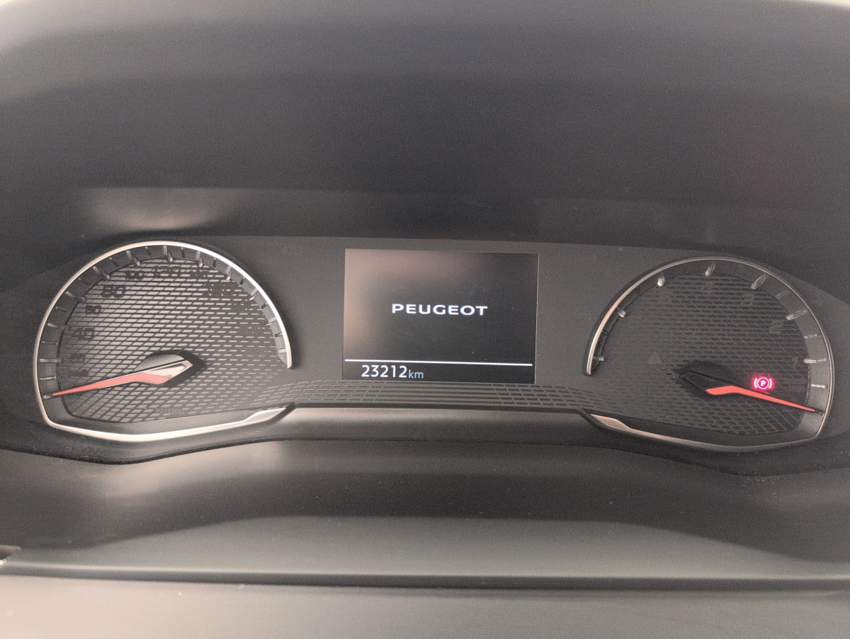 Peugeot 2008 - Image 24