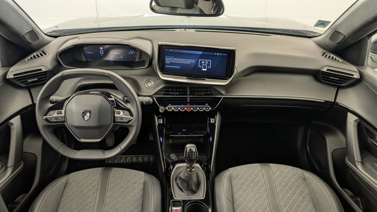 Peugeot 2008 - Image 13