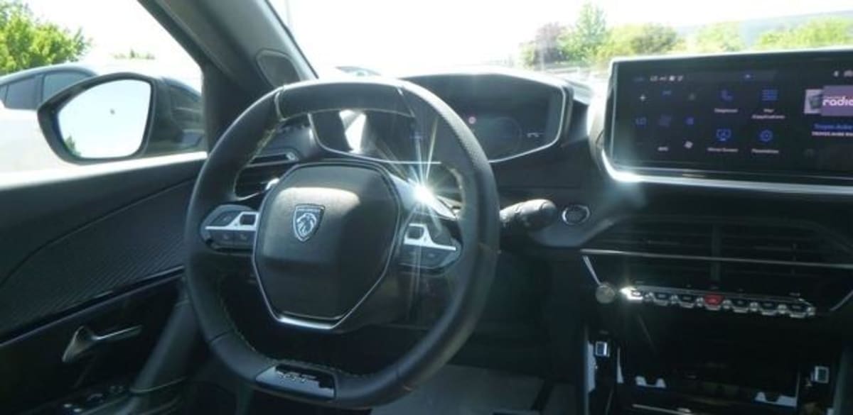Peugeot 2008 - Image 5