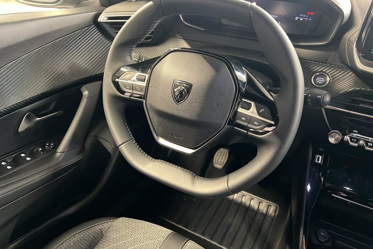 Peugeot 2008 - Image 13