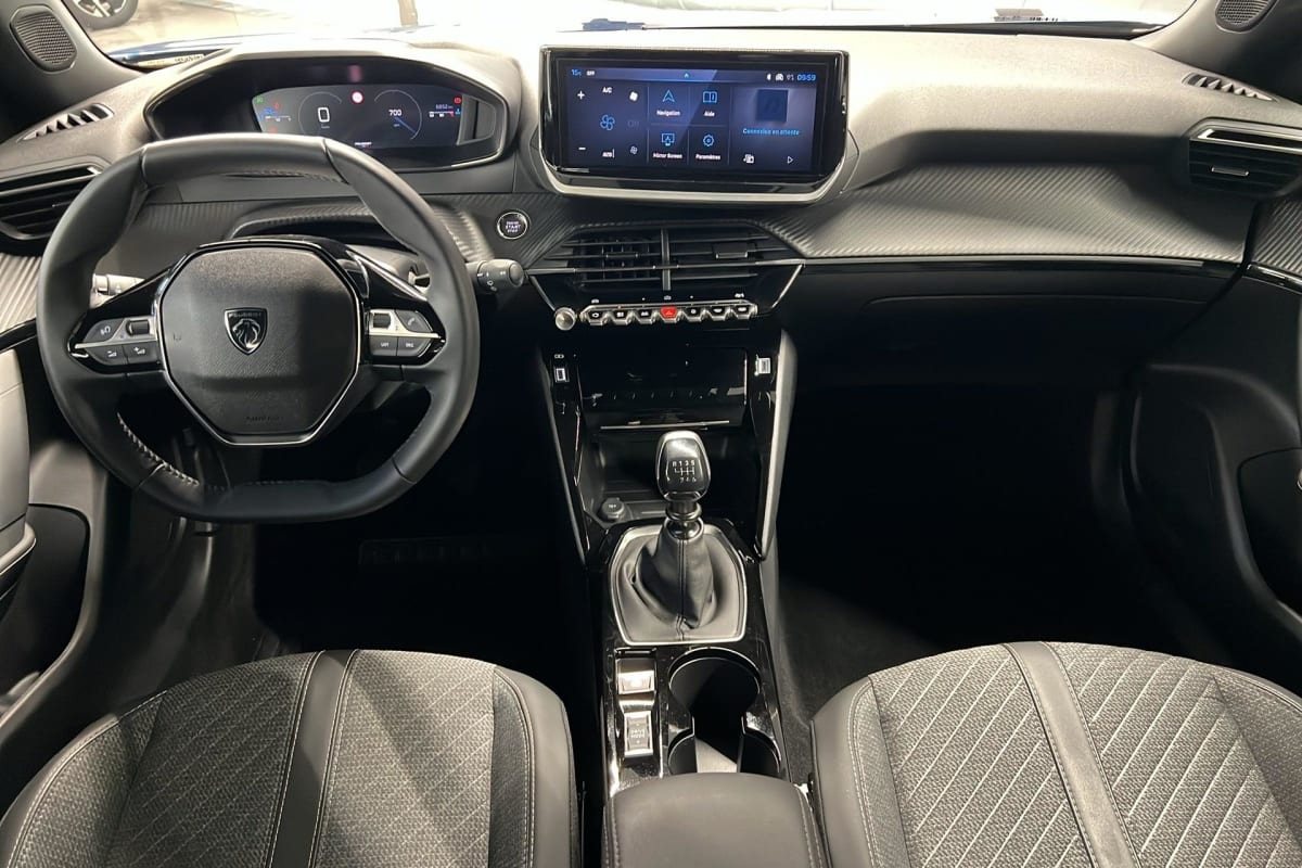 Peugeot 2008 - Image 12