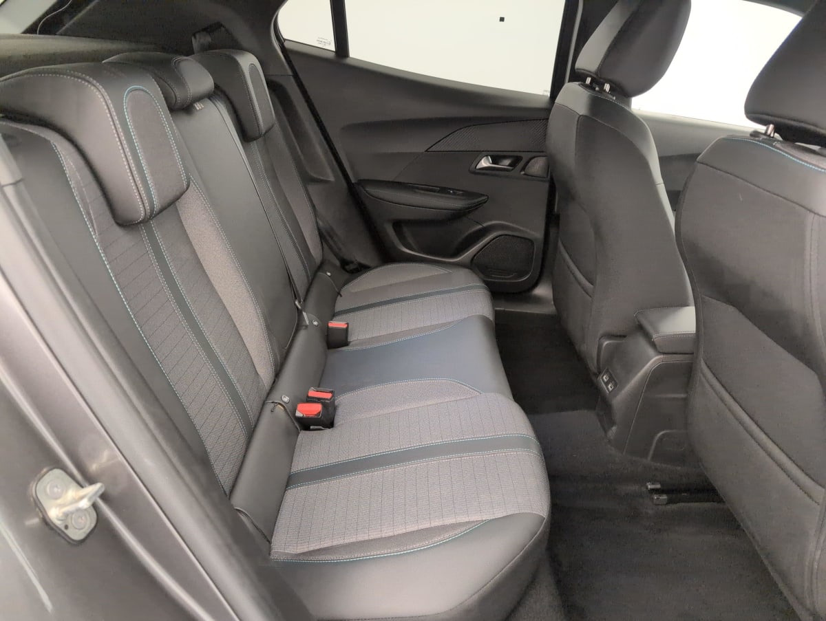 Peugeot 2008 - Image 10