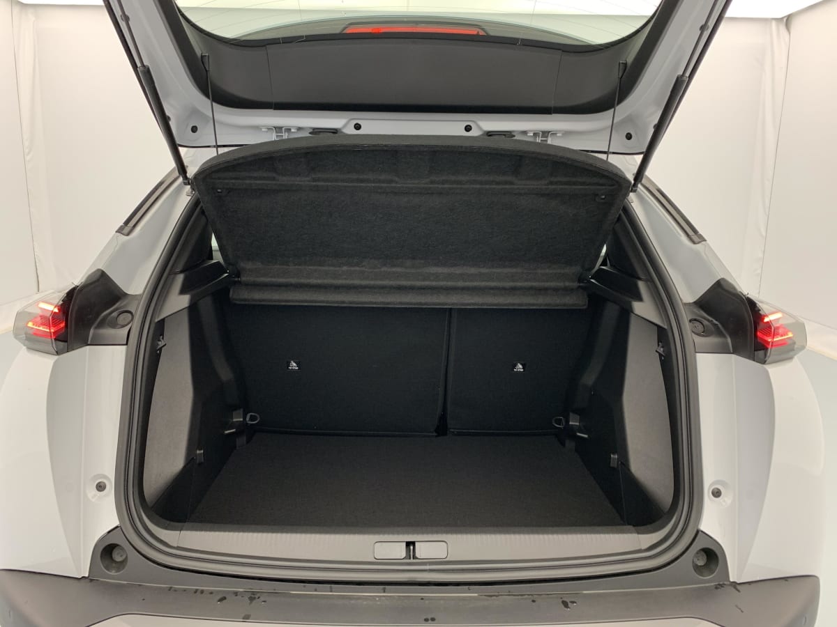 Peugeot 2008 - Image 11
