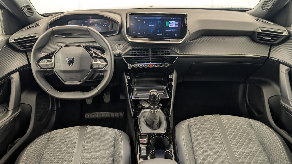 Peugeot 2008 - Image 13
