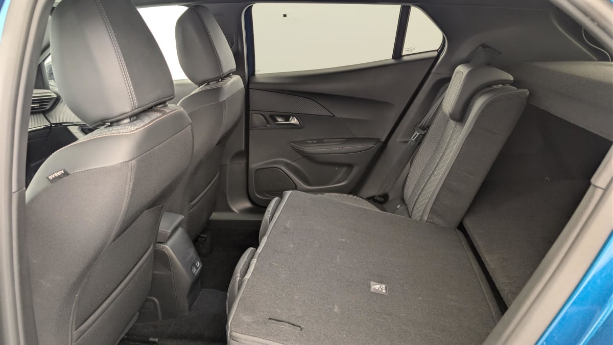 Peugeot 2008 - Image 12