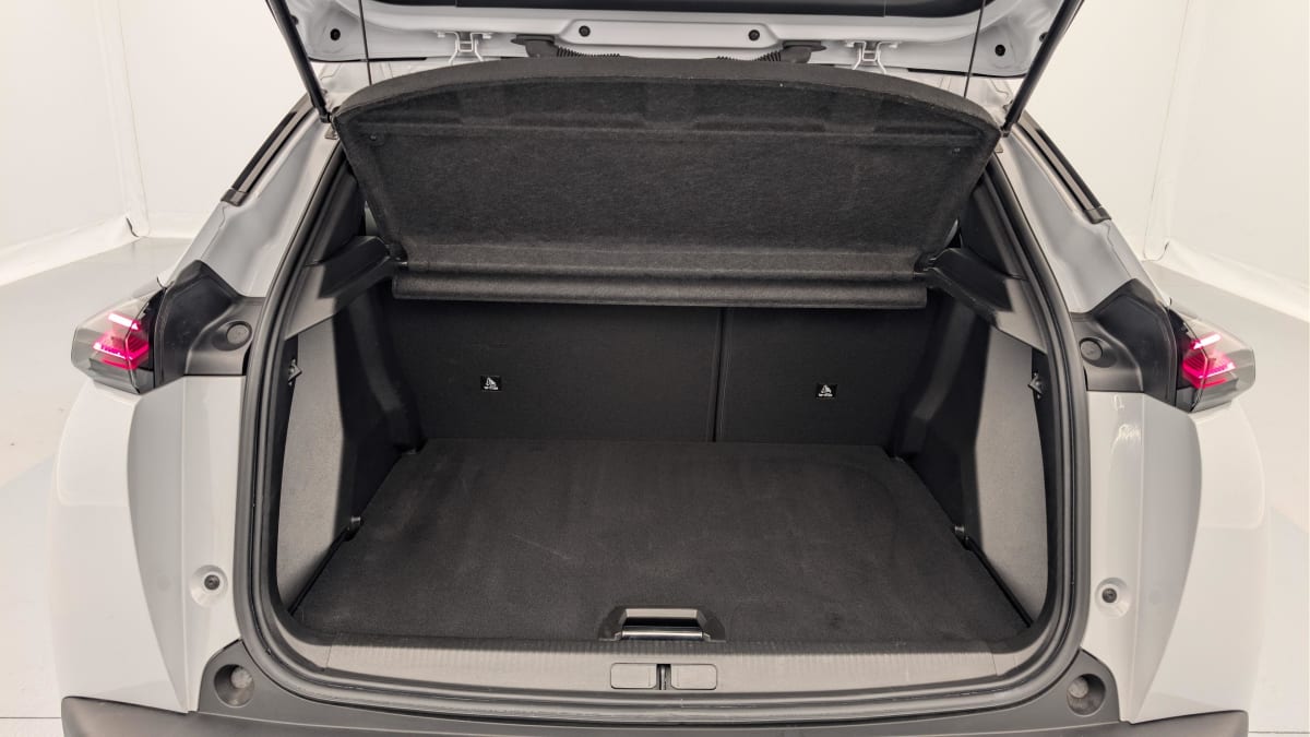 Peugeot 2008 - Image 11