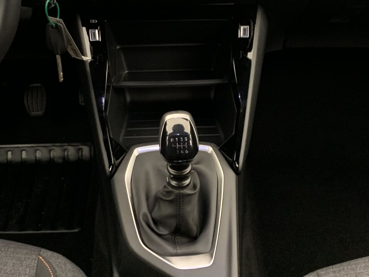 Peugeot 2008 - Image 17