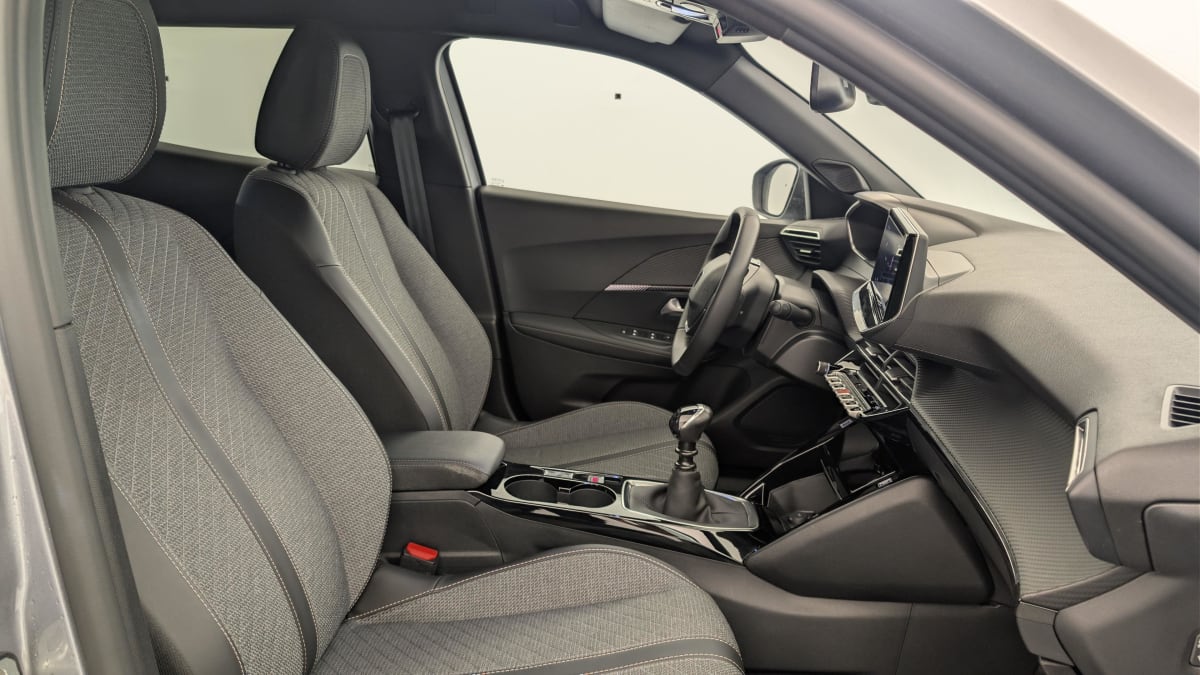 Peugeot 2008 - Image 9