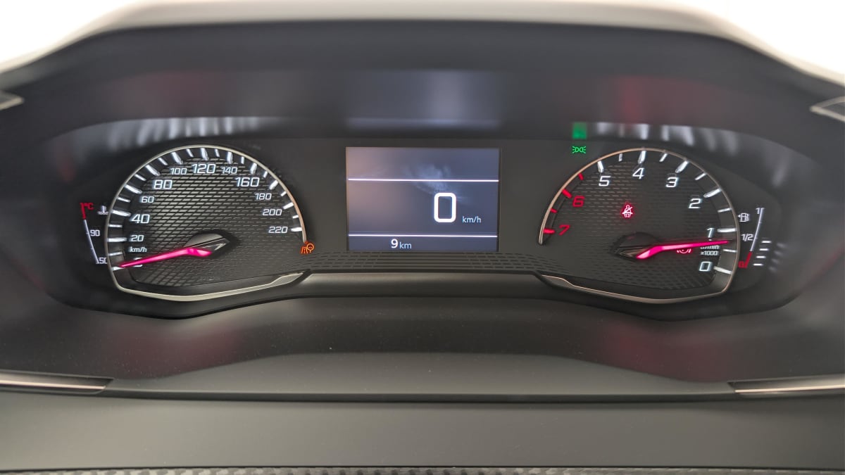 Peugeot 2008 - Image 21