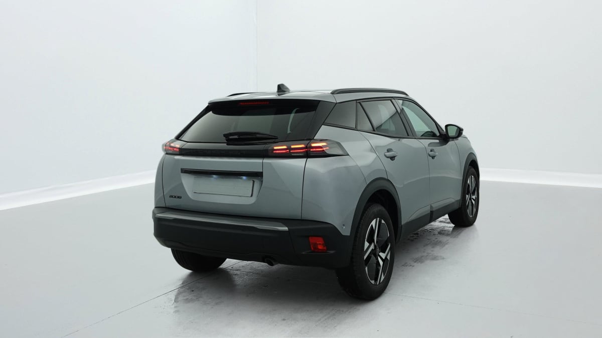 PEUGEOT 2008 PURETECH 100 ALLURE