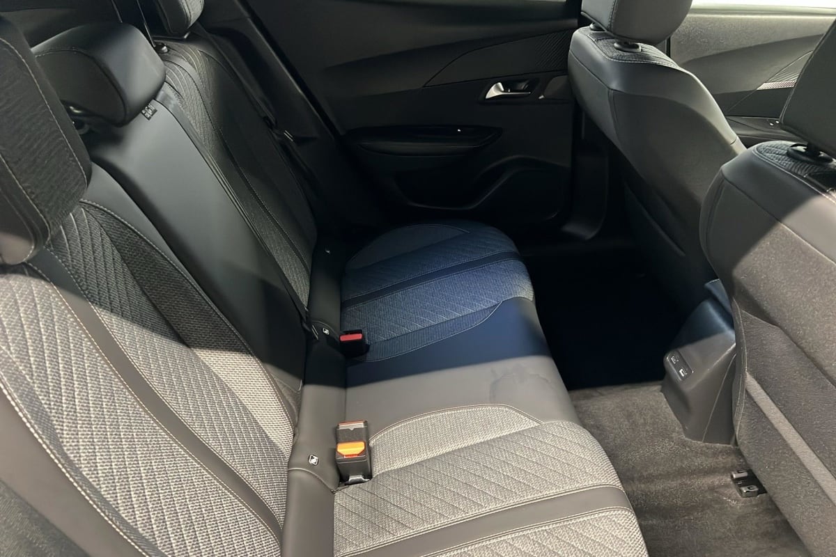 Peugeot 2008 - Image 10