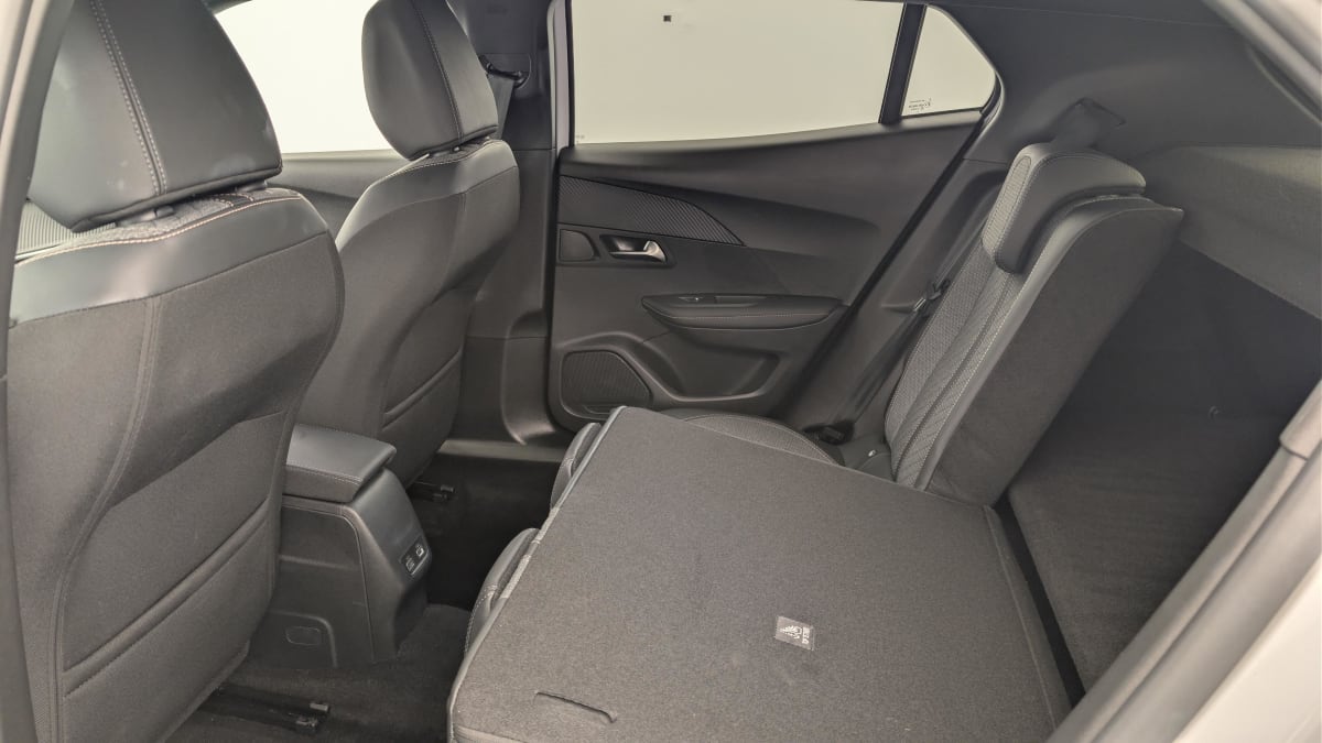 Peugeot 2008 - Image 12