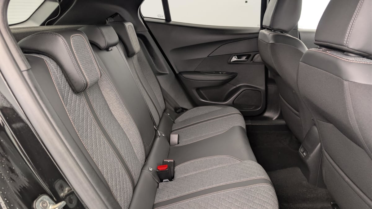 Peugeot 2008 - Image 10