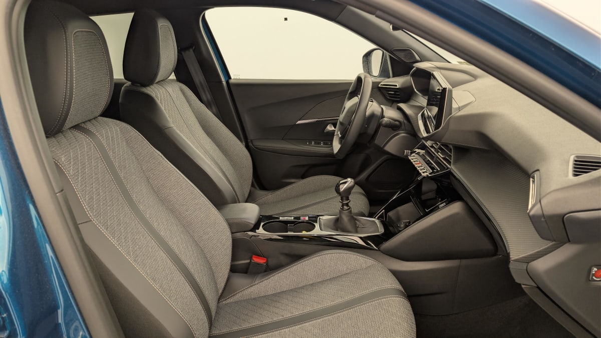 Peugeot 2008 - Image 9