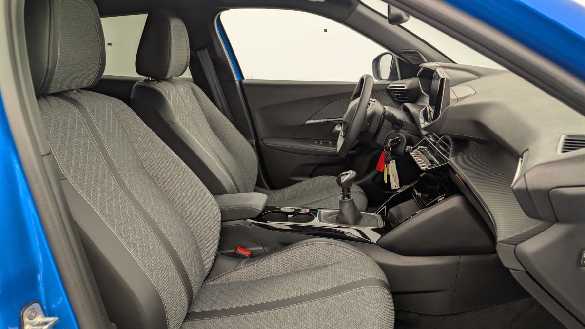 Peugeot 2008 - Image 9