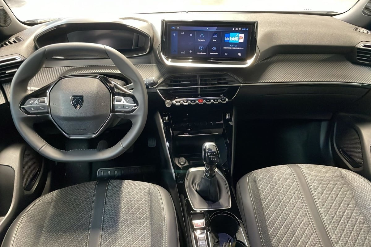 Peugeot 2008 - Image 13