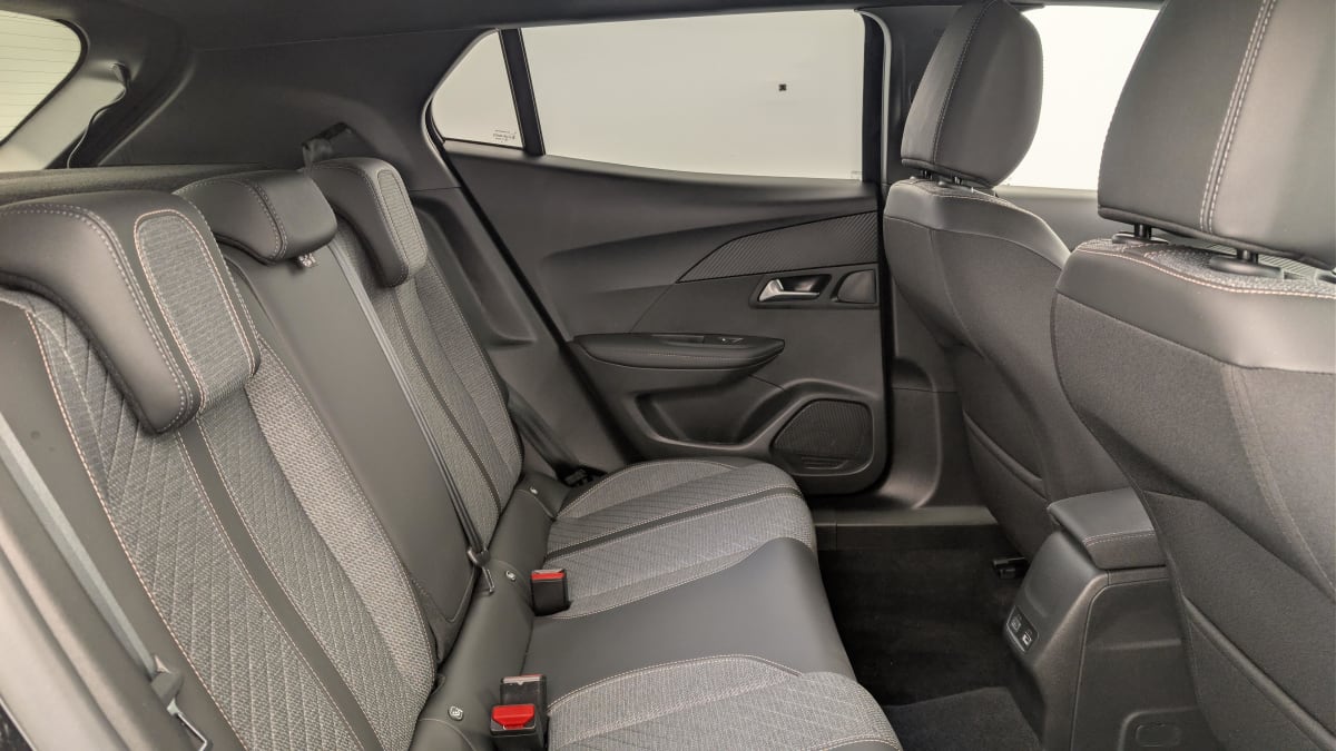 Peugeot 2008 - Image 10