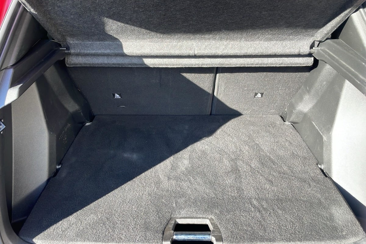 Peugeot 2008 - Image 11