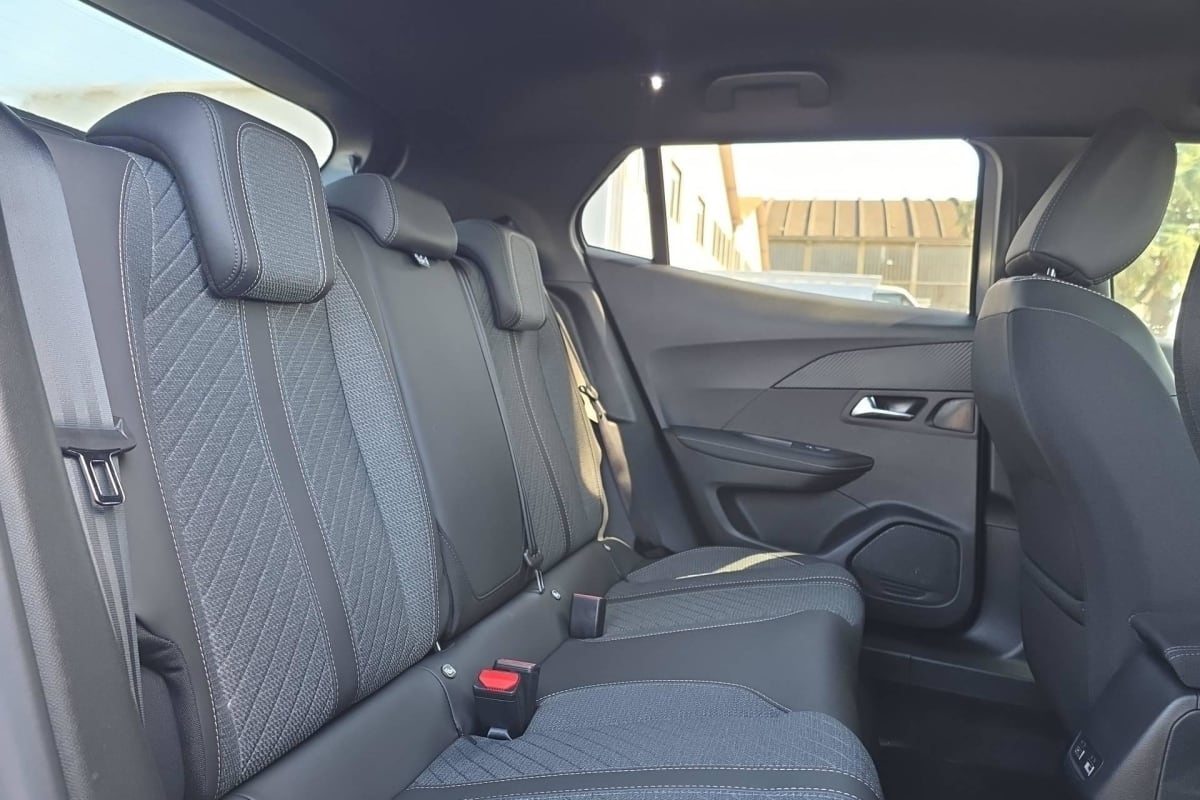 Peugeot 2008 - Image 10