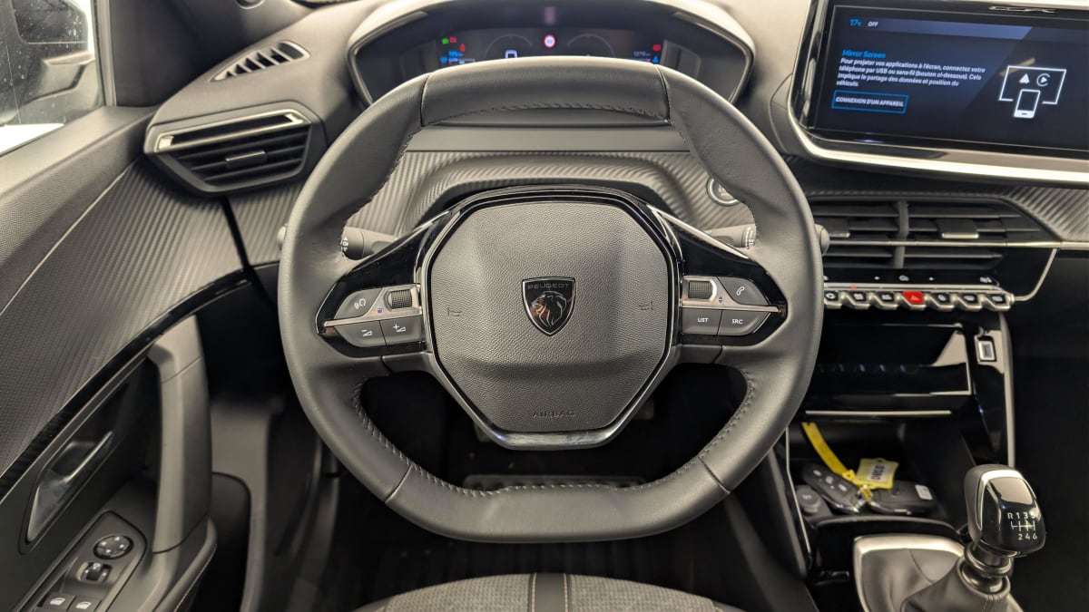 Peugeot 2008 - Image 14