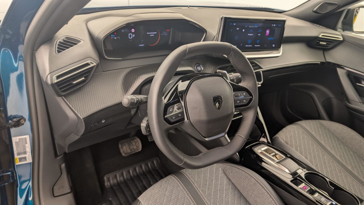 Peugeot 2008 - Image 15