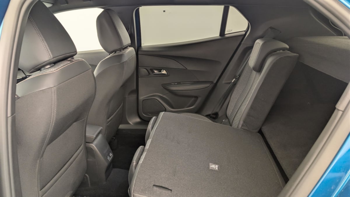 Peugeot 2008 - Image 12