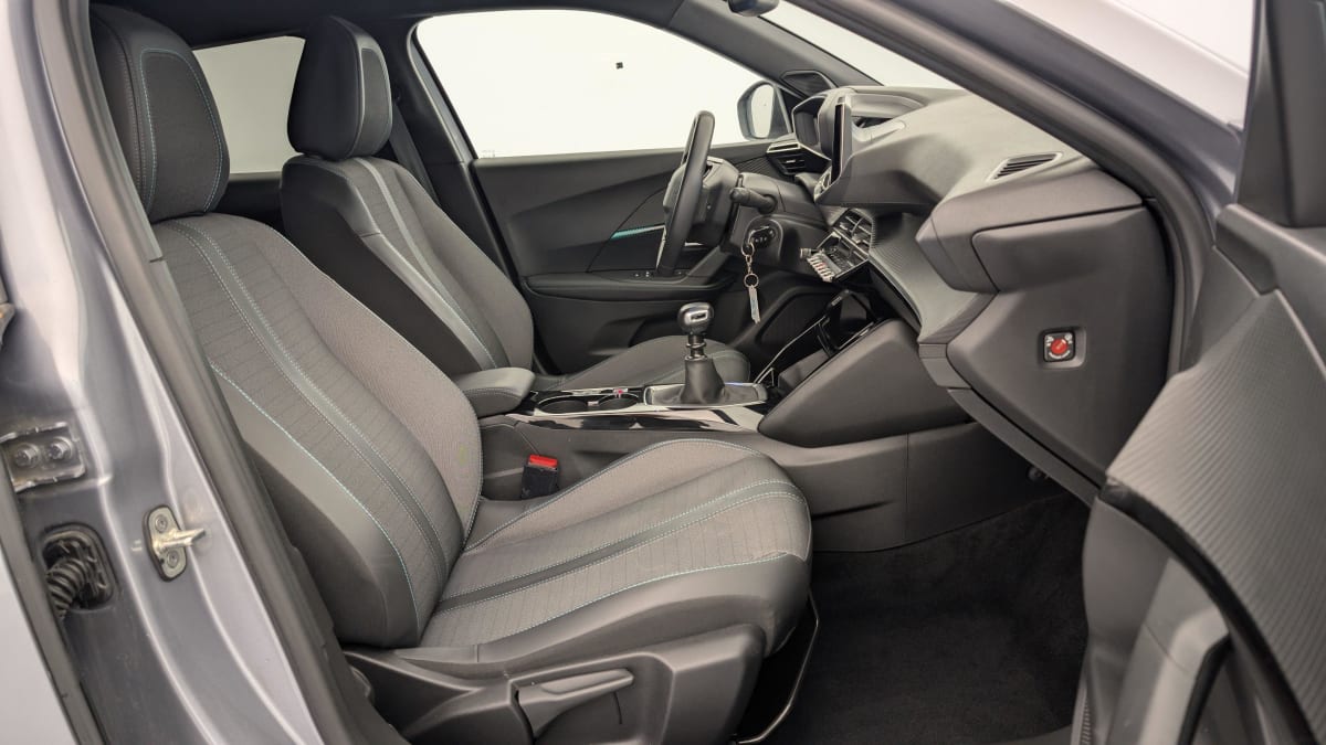 PEUGEOT 2008 PURETECH 130 ALLURE PACK