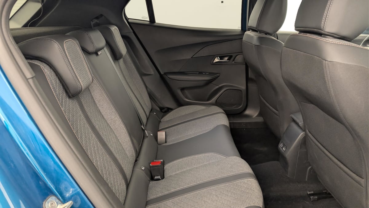 Peugeot 2008 - Image 10
