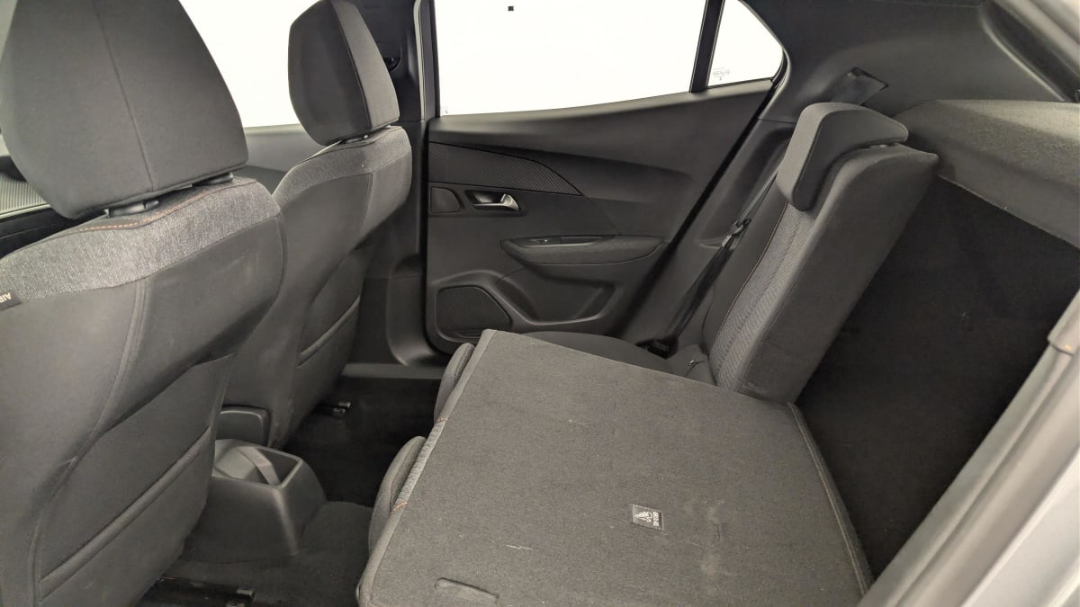 Peugeot 2008 - Image 12