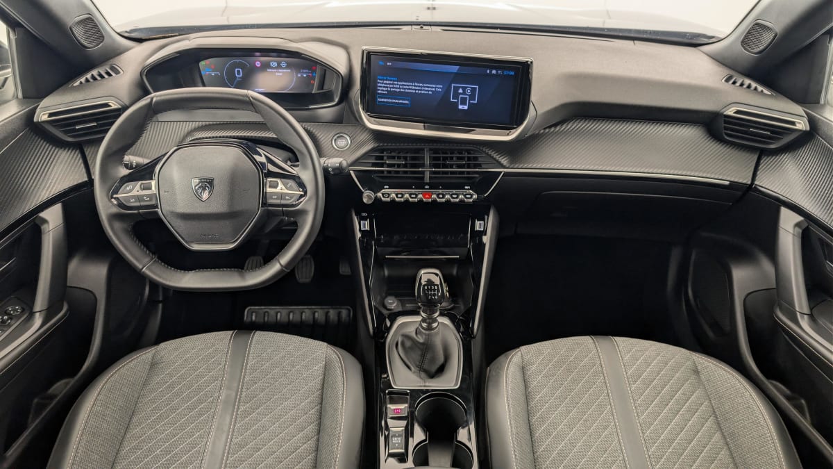 Peugeot 2008 - Image 13